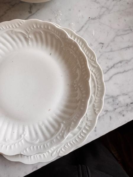 Set of white Limoges 8+8 plates; bawl and salad bowl 