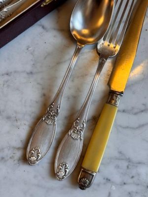 Cutlery 6 ps total 18 ps 