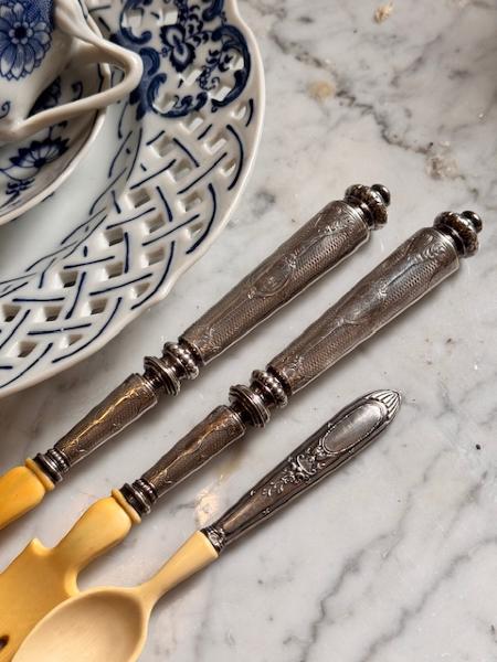 Set 3ps silver and ivory 