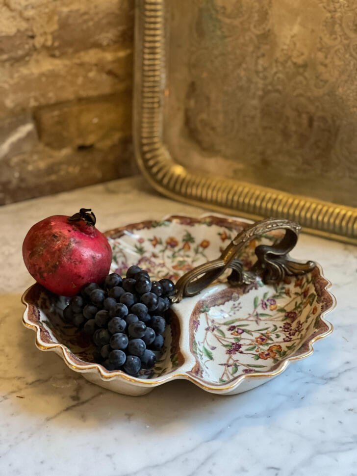Porcelain centerpiece with bronze handle, Wong Lee, Hong Kong, late 20th century