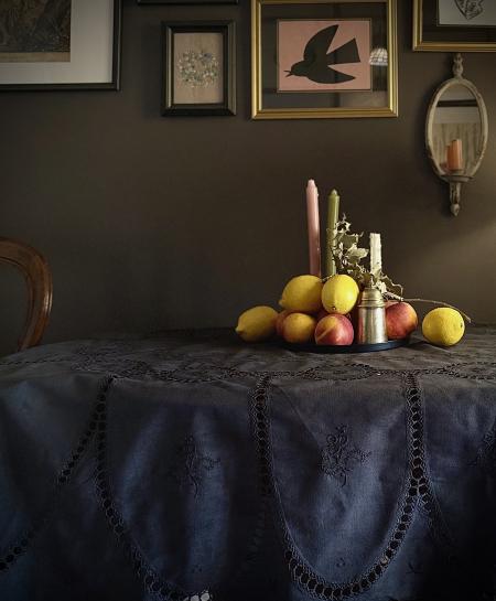 Нуарная винтажная скатерть upcycling