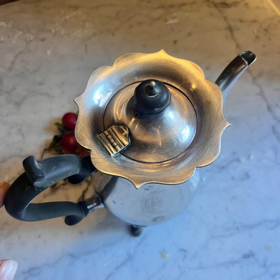 Чайник, посеребрённый, Англия, 1911 год