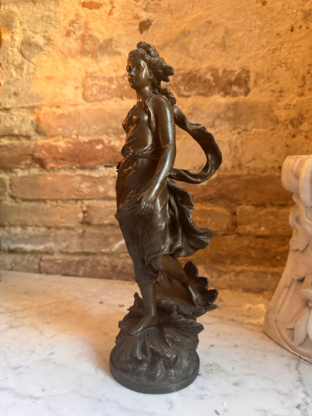 Женская фигура в развевающемся платье, патинированная бронза, Франция, около 1900 года