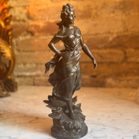 Женская фигура в развевающемся платье, патинированная бронза, Франция, около 1900 года