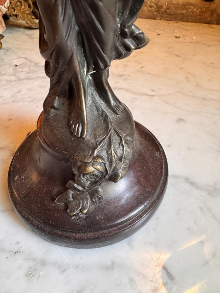 Фигурные маятниковые часы, бронза и латунь, Франция, около 1900 года