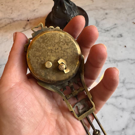 Фигурные маятниковые часы, бронза и латунь, Франция, около 1900 года