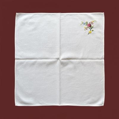 2 салфетки с ручной вышивкой 