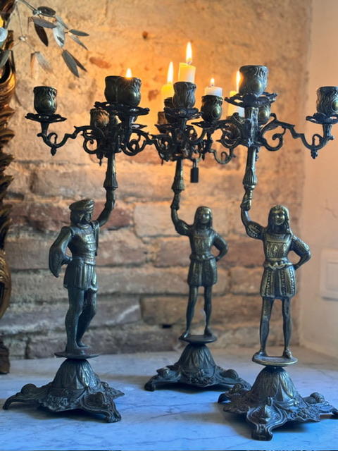 4 candleholders 3 +1