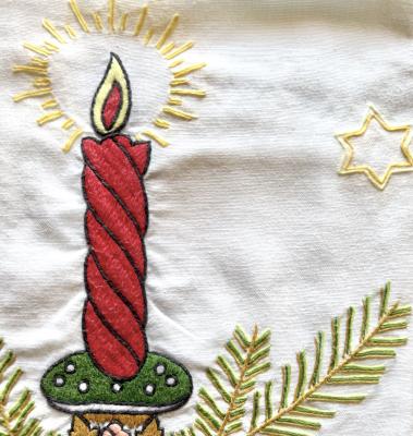 настольная дорожка с ручной вышивкой рождество/новый год