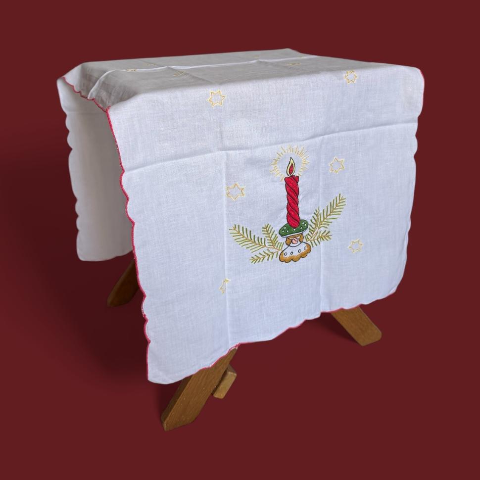 настольная дорожка с ручной вышивкой рождество/новый год