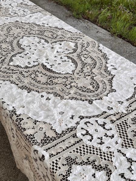 Wedding tablecloth 