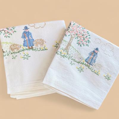 2 очаровательные мини-скатерти с вышитыми пастухами