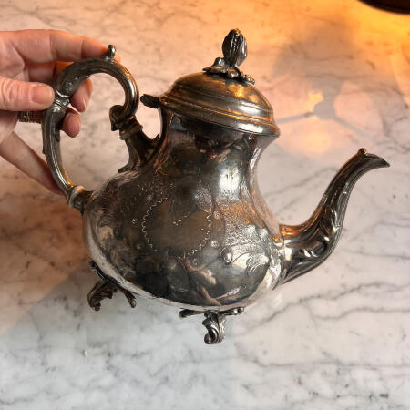 Teapot 1000 ml cupronickel silver plated late 19th century England