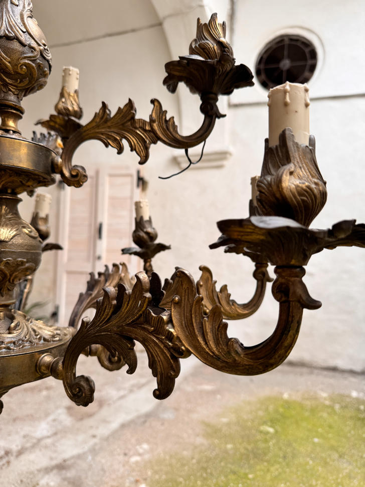 Люстра из позолоченной бронзы, Италия, середина XX века