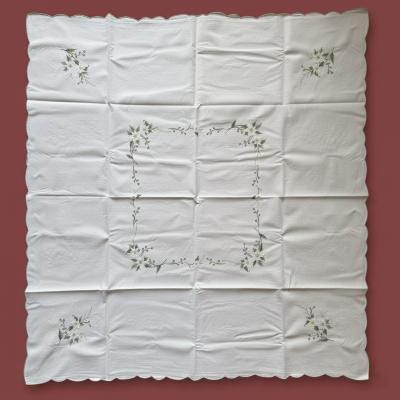 скатерть маленькая, вышивка ромашками