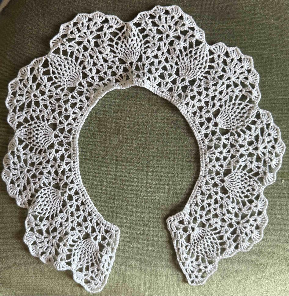 Кружевной воротничок