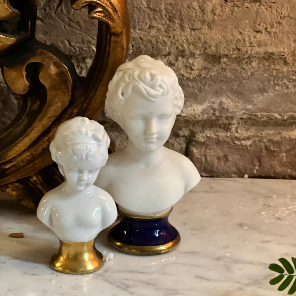 Бюсты из фарфора, набор из 2 штук, Франция (Лимож), начало XX века