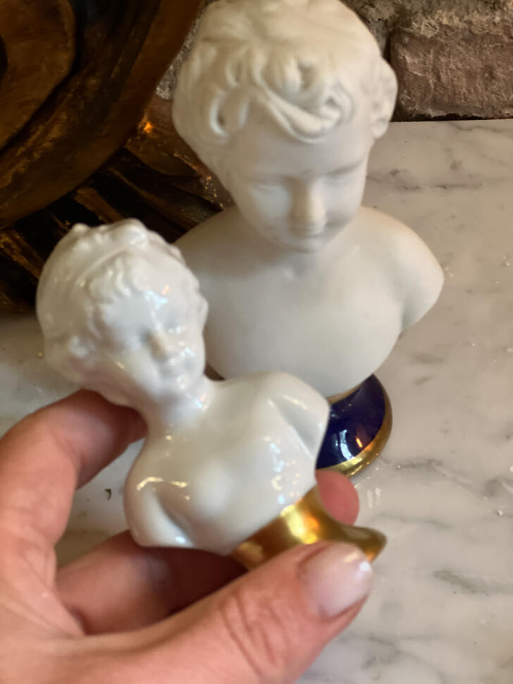 Бюсты из фарфора, набор из 2 штук, Франция (Лимож), начало XX века