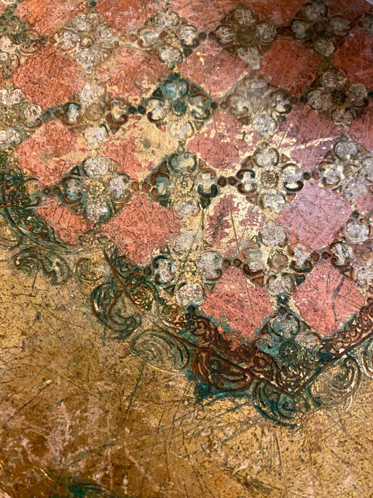 Круглый поднос, позолоченное дерево, 39 см, Италия, 1940-е гг.