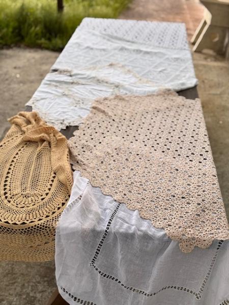 Set of 6 small tablecloths
