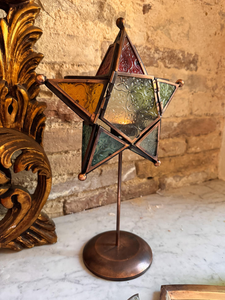 Фонарь-звезда из витражного стекла, Европа или Средиземноморье, ок. 1980-х гг.