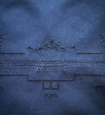  Винтажная нуарная скатерть с вышивкой, upcycle, авторское крашение