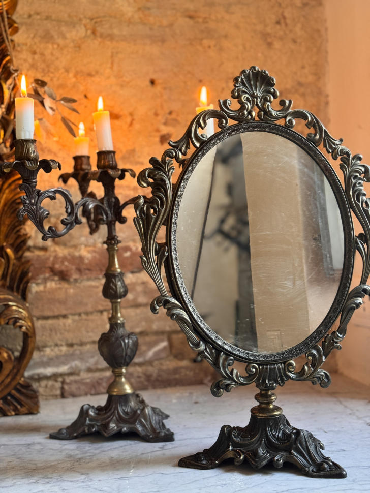 Настольное зеркало из бронзы, Франция, ок. 1900-х гг.