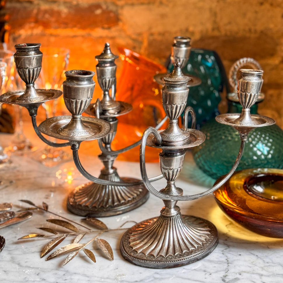 Пара серебряных канделябров, Центральная Европа, ок. 1920-х гг.