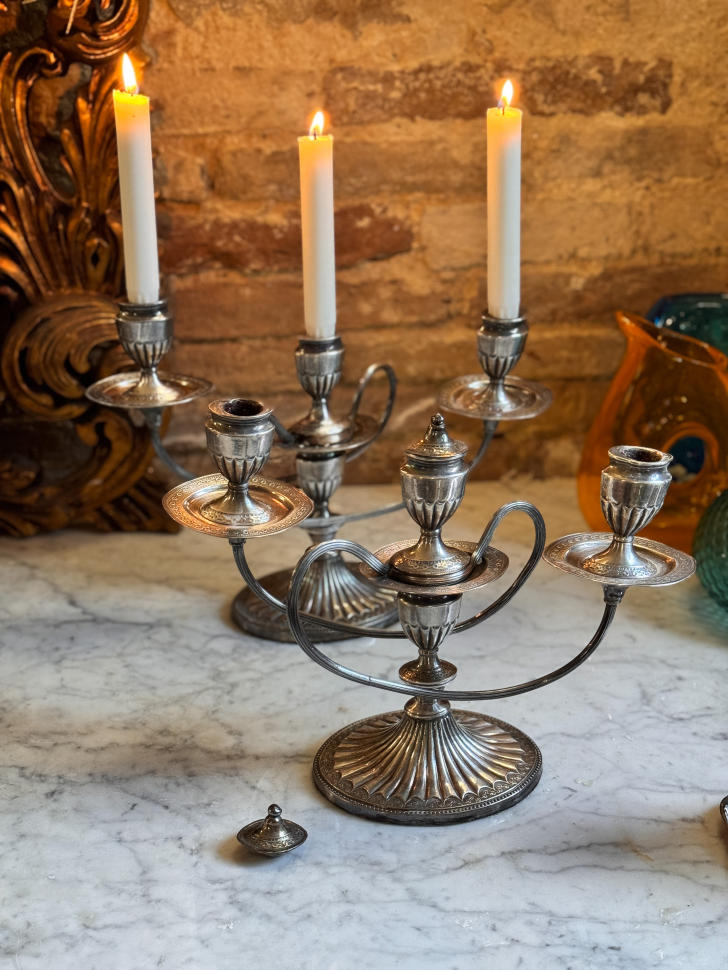 Пара серебряных канделябров, Центральная Европа, ок. 1920-х гг.