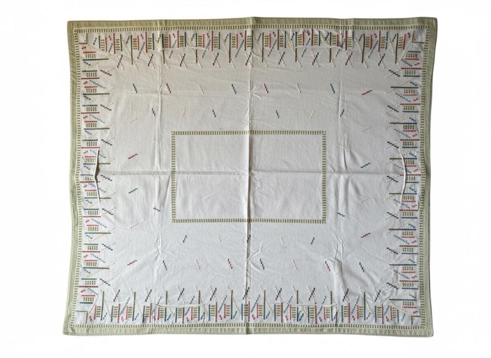 Очень редкая скатерть с кармашками и модернистской вышивкой