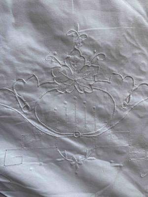 Круглая скатерть начала ХХ века