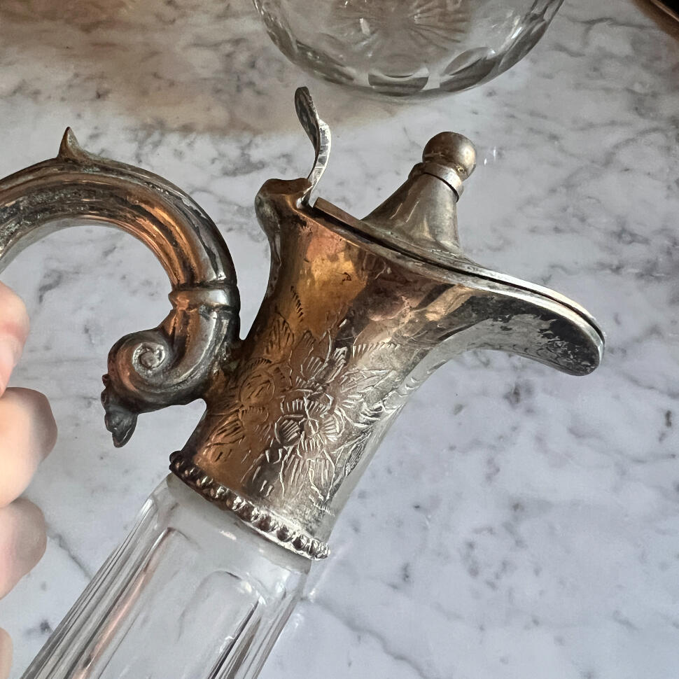 Пара кувшинов, мельхиор с посеребрением и хрусталь, Италия, конец XIX века