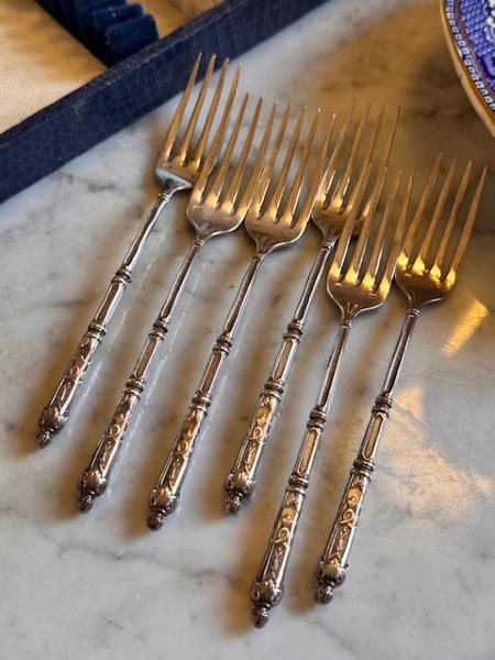 Set of cutlery 12+1 russian shape