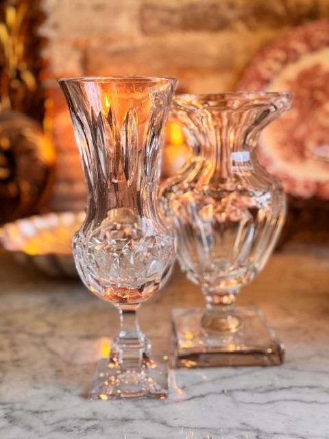 Set of 2 Medici shape vases 