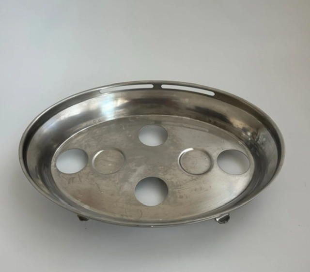 Set of 2 ps worming stands 